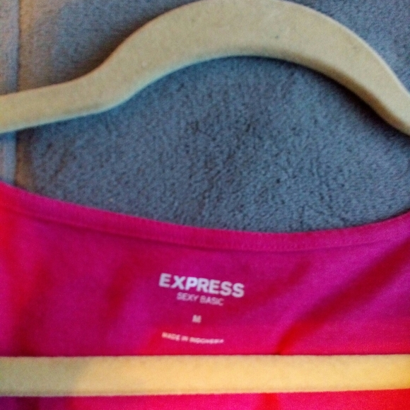 Express sexy basic top - Picture 2 of 2